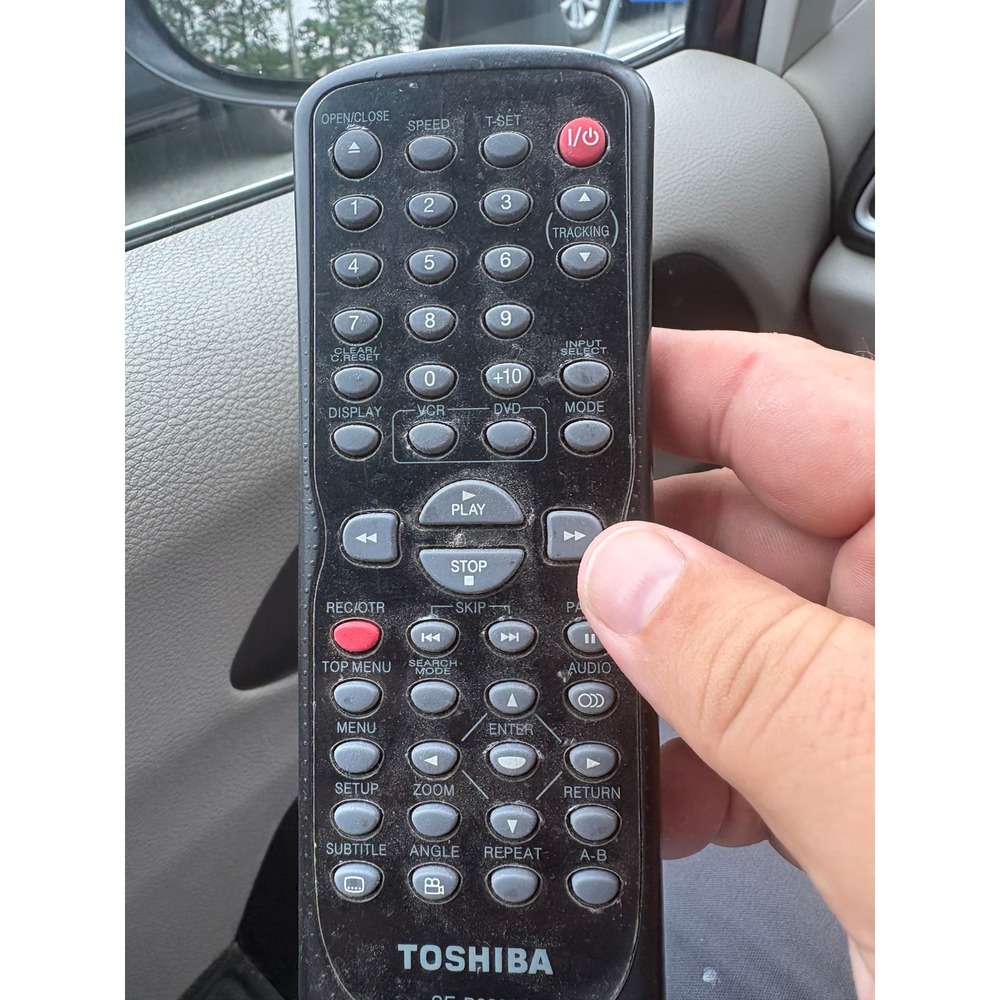 Toshiba SE-R0323 Remote Control for DVD VCR Player Black Handheld Replacement
